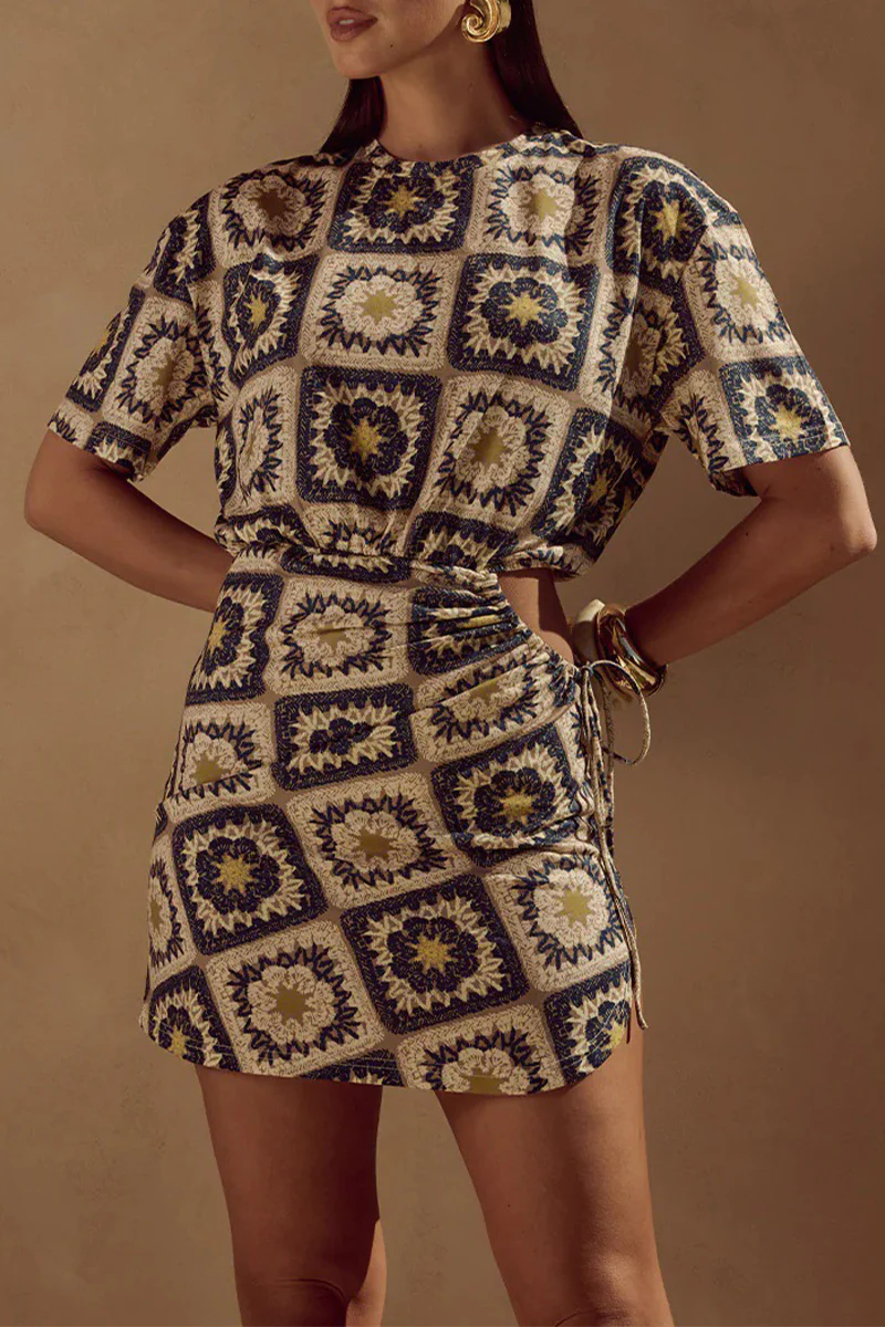 Casual Geometric Print Hollow Out Draw String O Neck Mini Short Sleeve Dress - Panekey