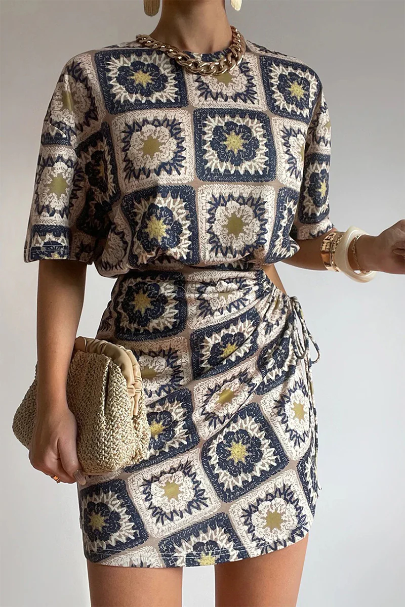 Casual Geometric Print Hollow Out Draw String O Neck Mini Short Sleeve Dress - Panekey