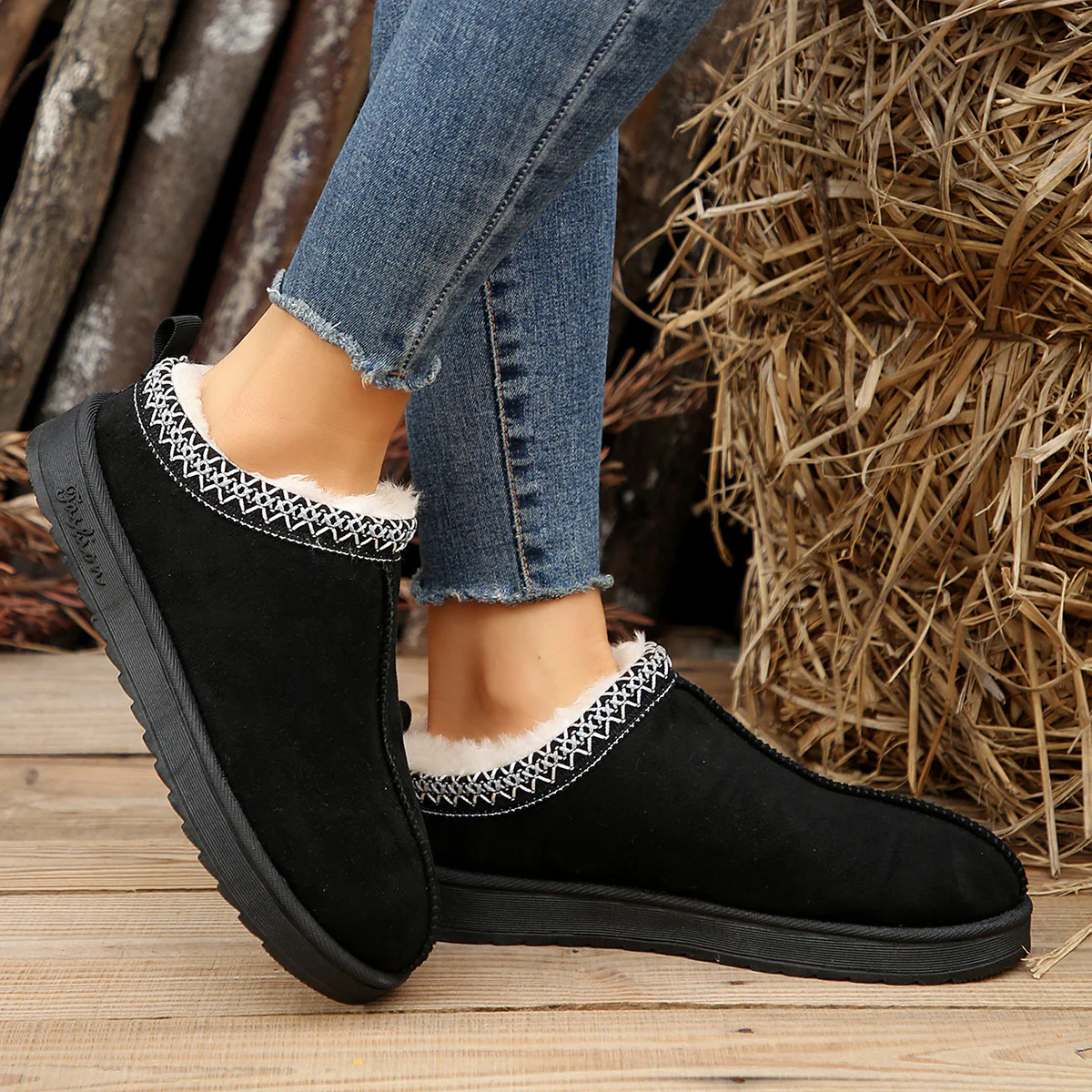 Casual Living Patchwork Solid Color Round Keep Warm Comfortable Shoes - Panekey