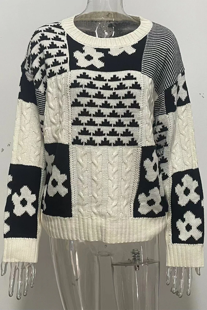 Casual Colorblock Flowers Weave Contrast O Neck Sweaters - Panekey