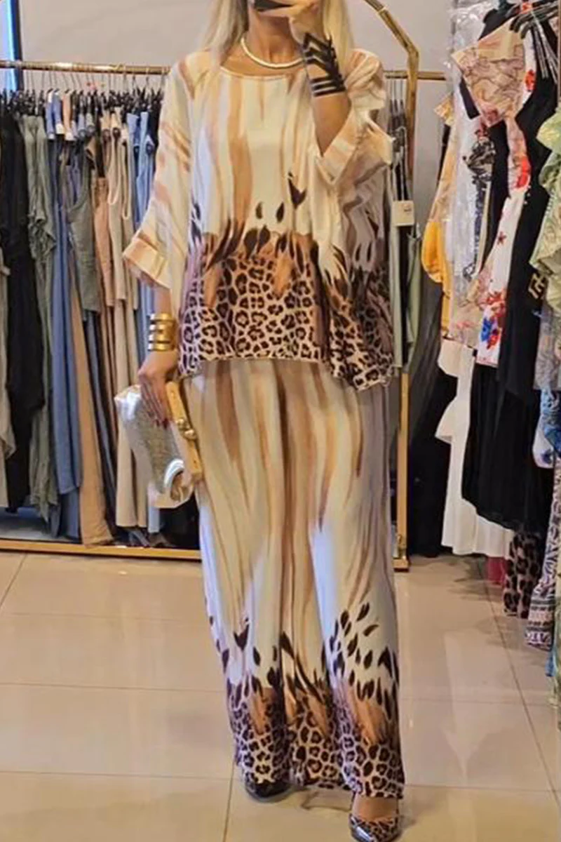 Casual Daily Leopard Print Contrast O Neck Three Quarter Two Pieces - Panekey