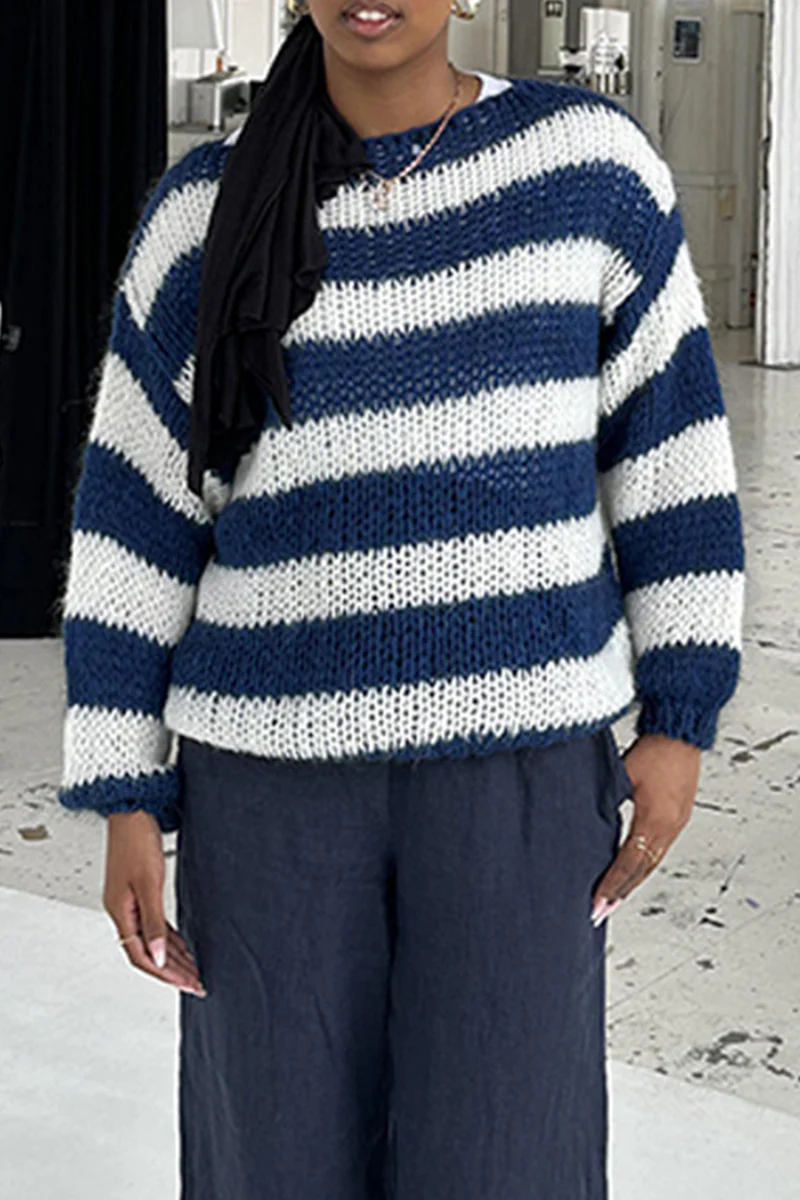 Casual Letters Weave Contrast Oblique Collar Sweaters(4 Colors) - Panekey